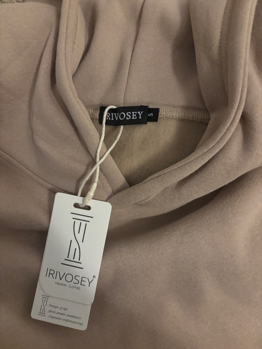 NWT Amazon Hoodie in cream/khaki